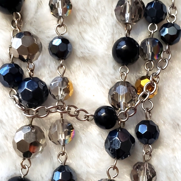 Cookie Lee 3 Strand Black & Clear Bead Necklace Size 8 Inches. - Picture 8 of 13